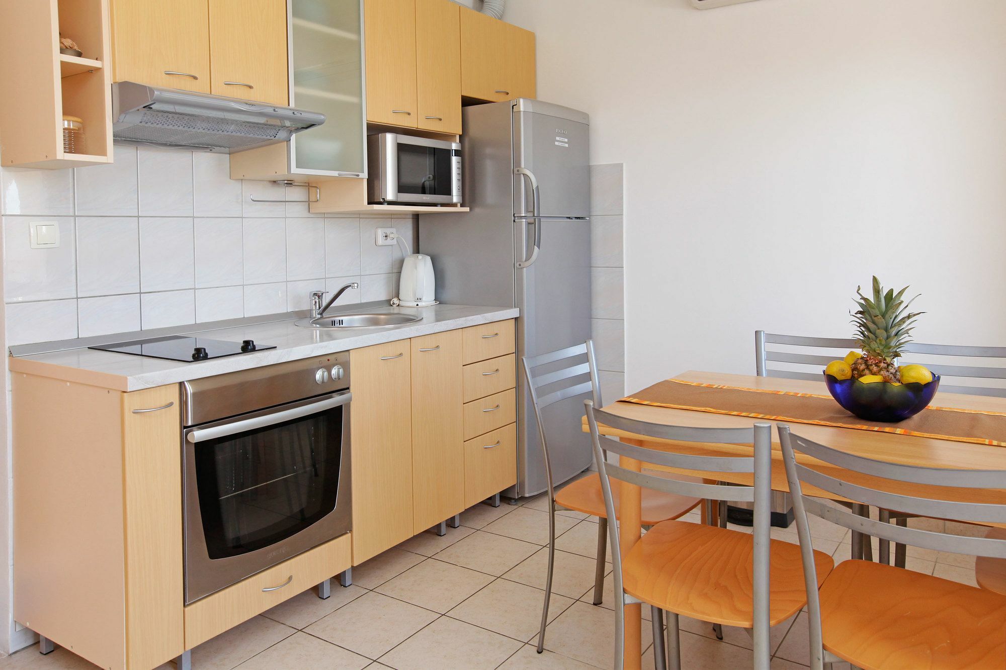 Perla Apartments Bol Esterno foto