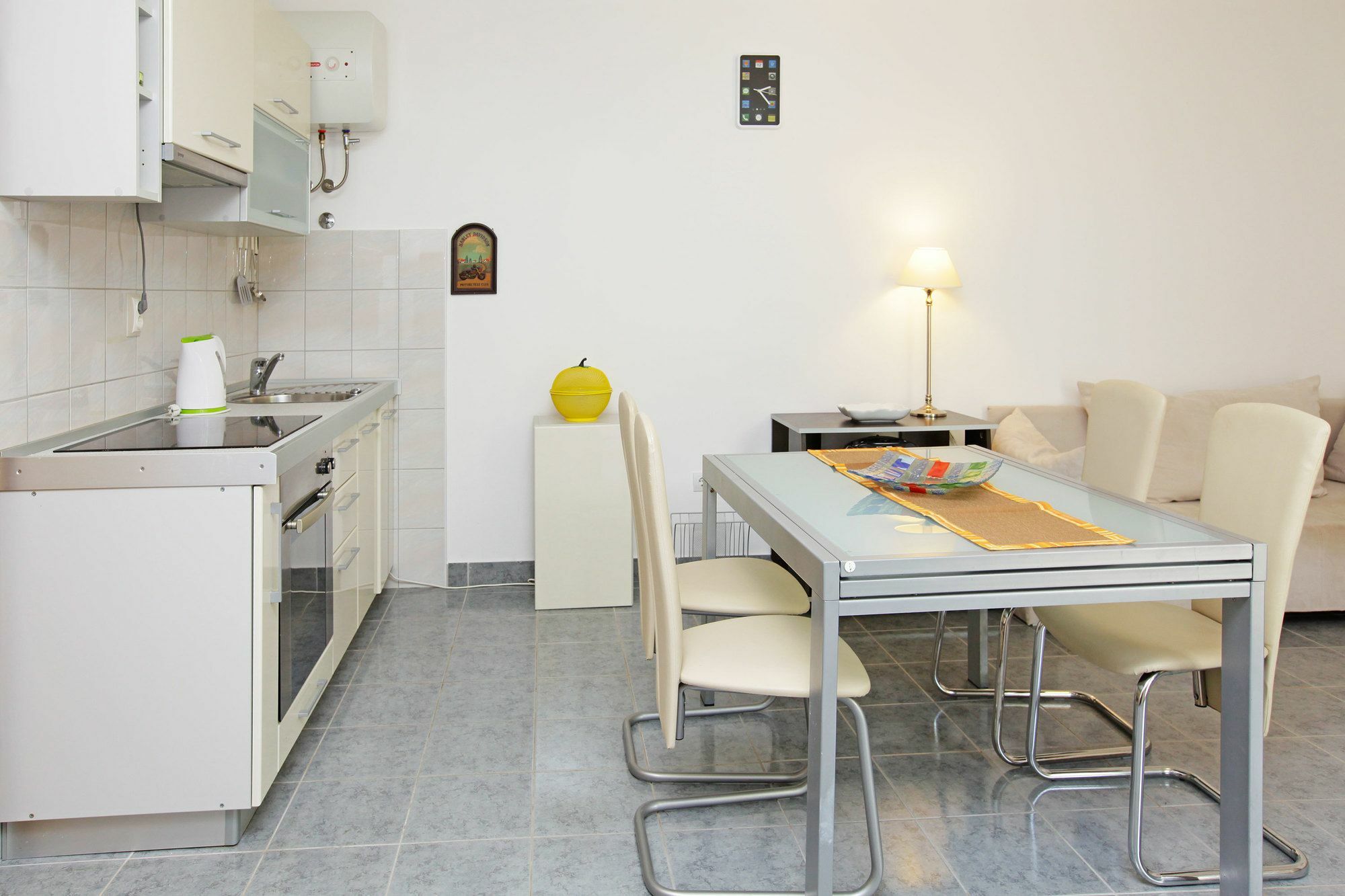 Perla Apartments Bol Esterno foto
